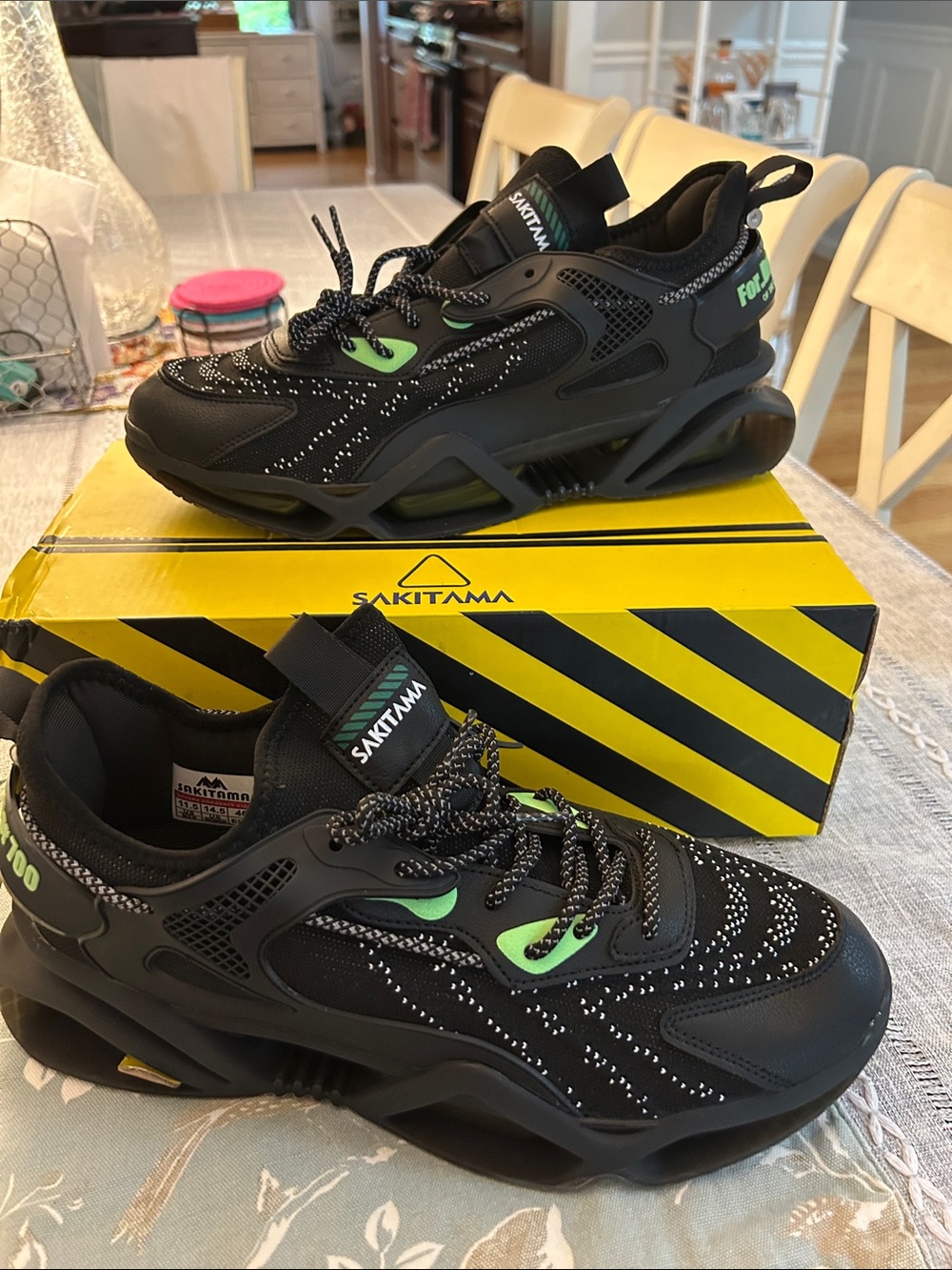 Sakitama Men's Black Athletic Blade Running Shoes